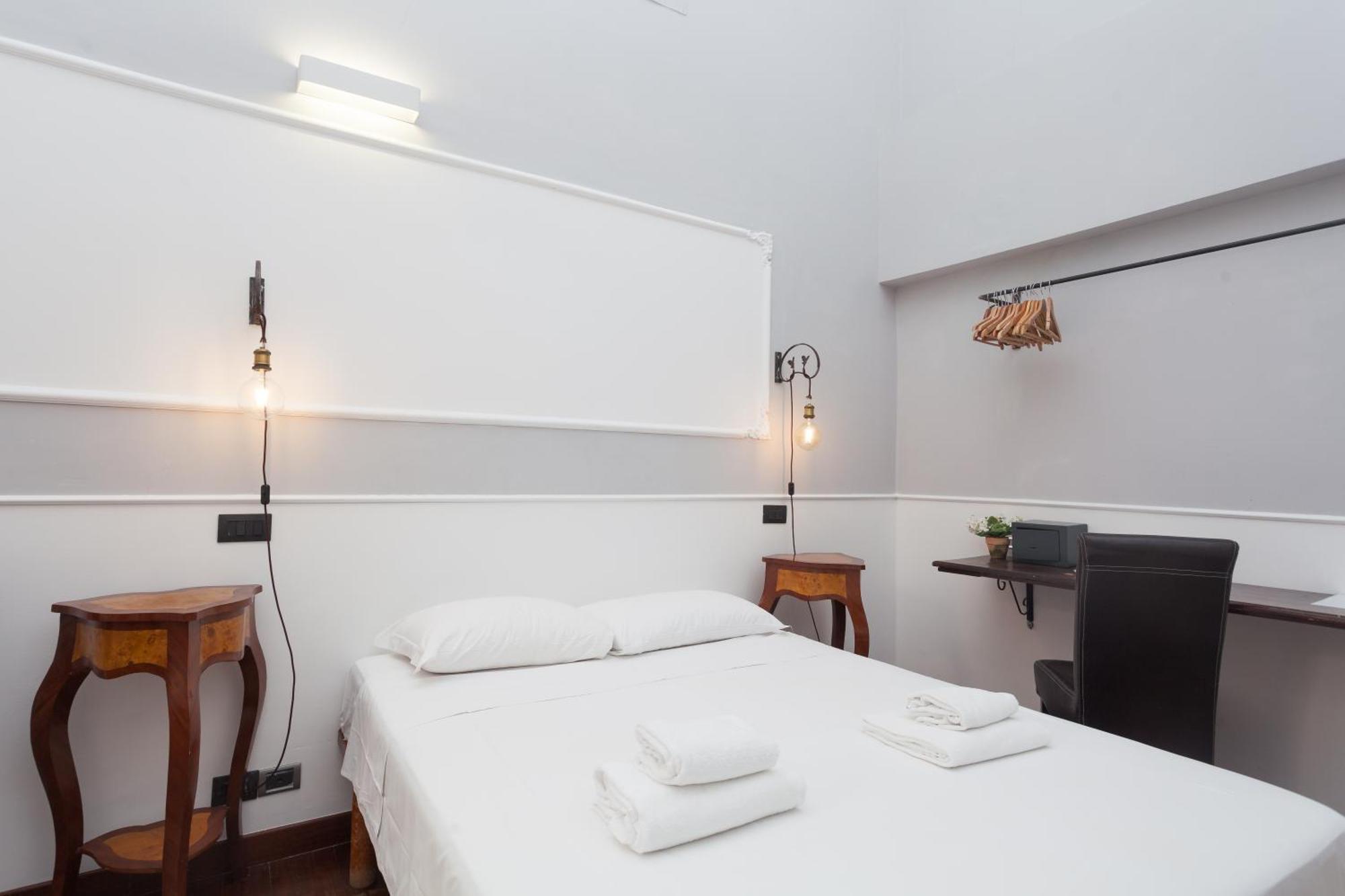 Palazzo Del Duca Piazza Navona Guest House Rome Exterior photo