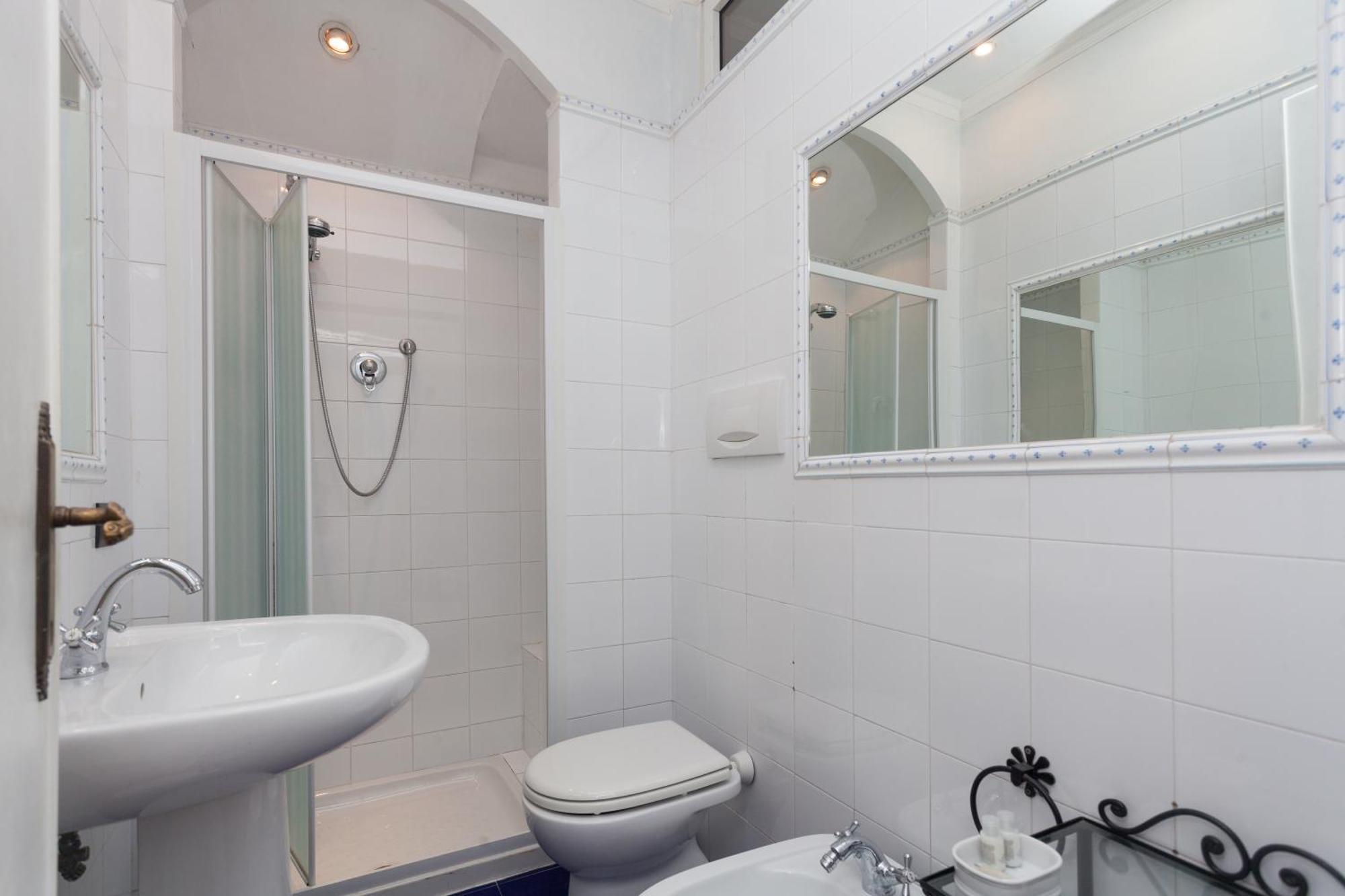 Palazzo Del Duca Piazza Navona Guest House Rome Exterior photo