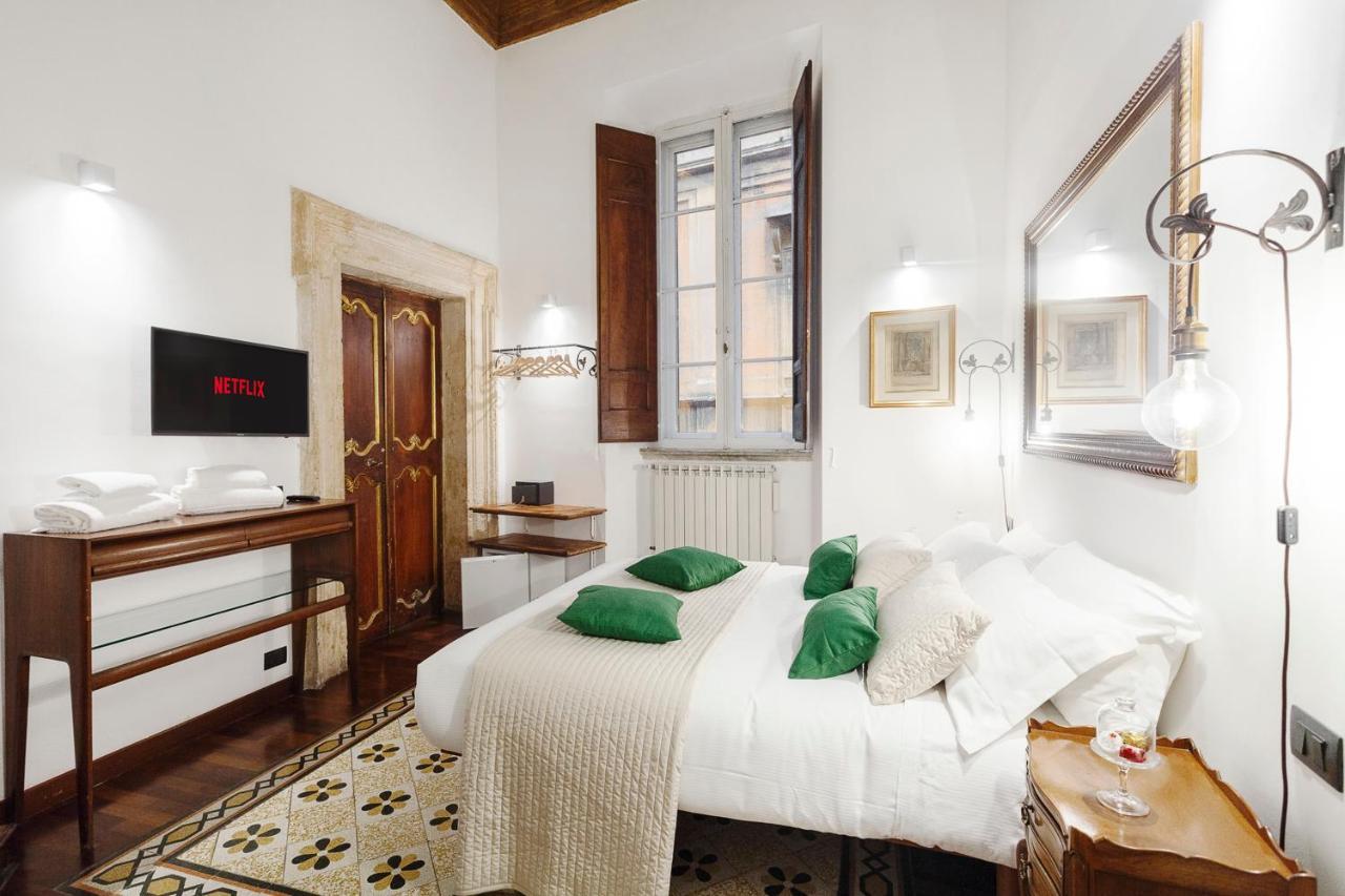 Palazzo Del Duca Piazza Navona Guest House Rome Exterior photo