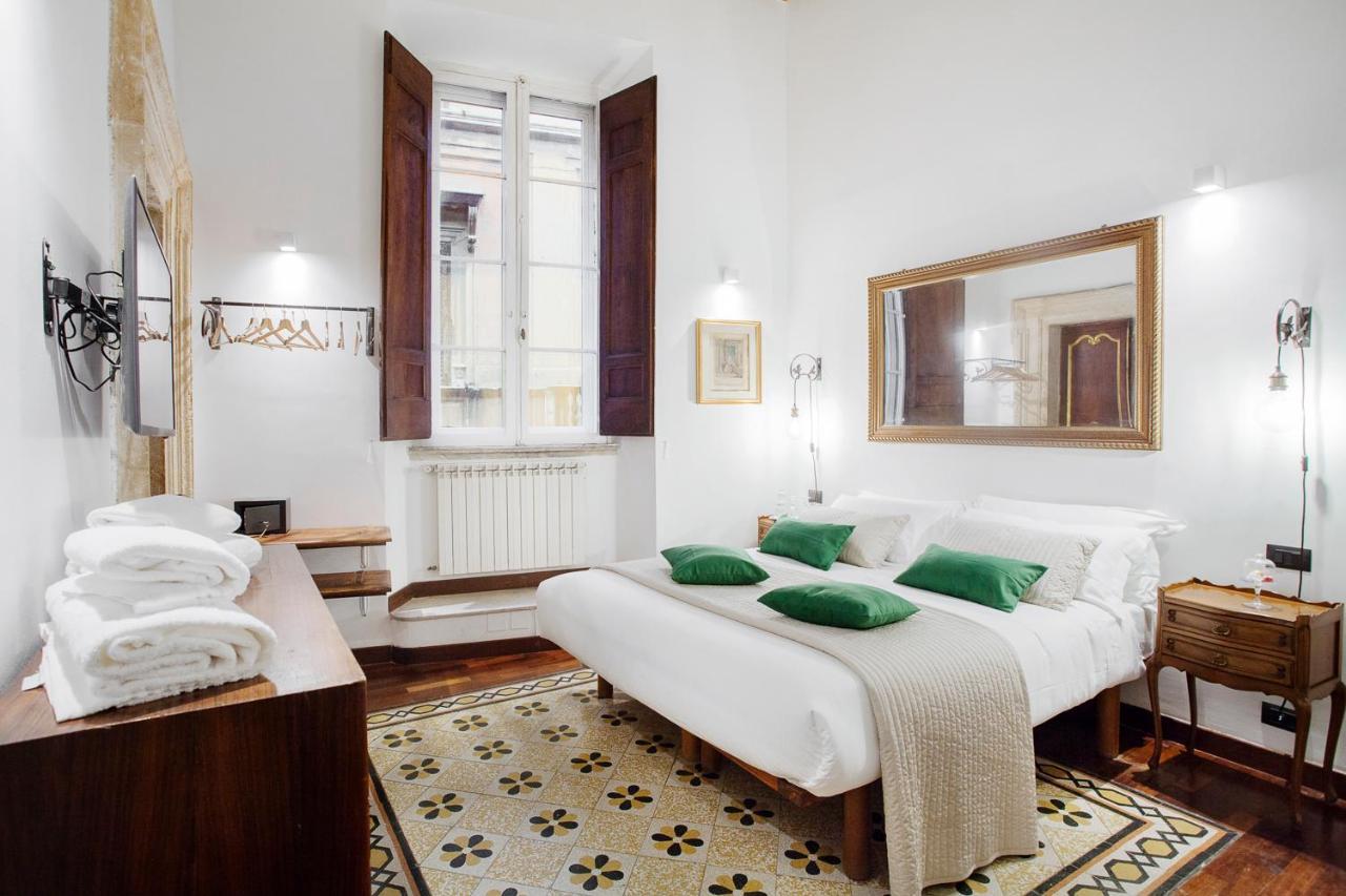 Palazzo Del Duca Piazza Navona Guest House Rome Exterior photo