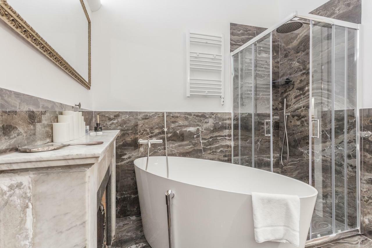 Palazzo Del Duca Piazza Navona Guest House Rome Exterior photo